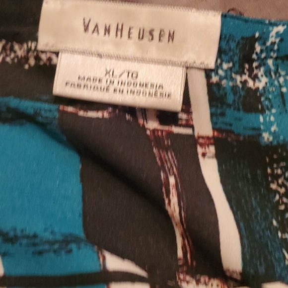 Vanhuesen etra large tank top - Picture 3 of 3